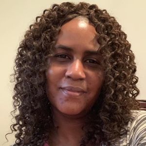 Meet your Posher, Latesha